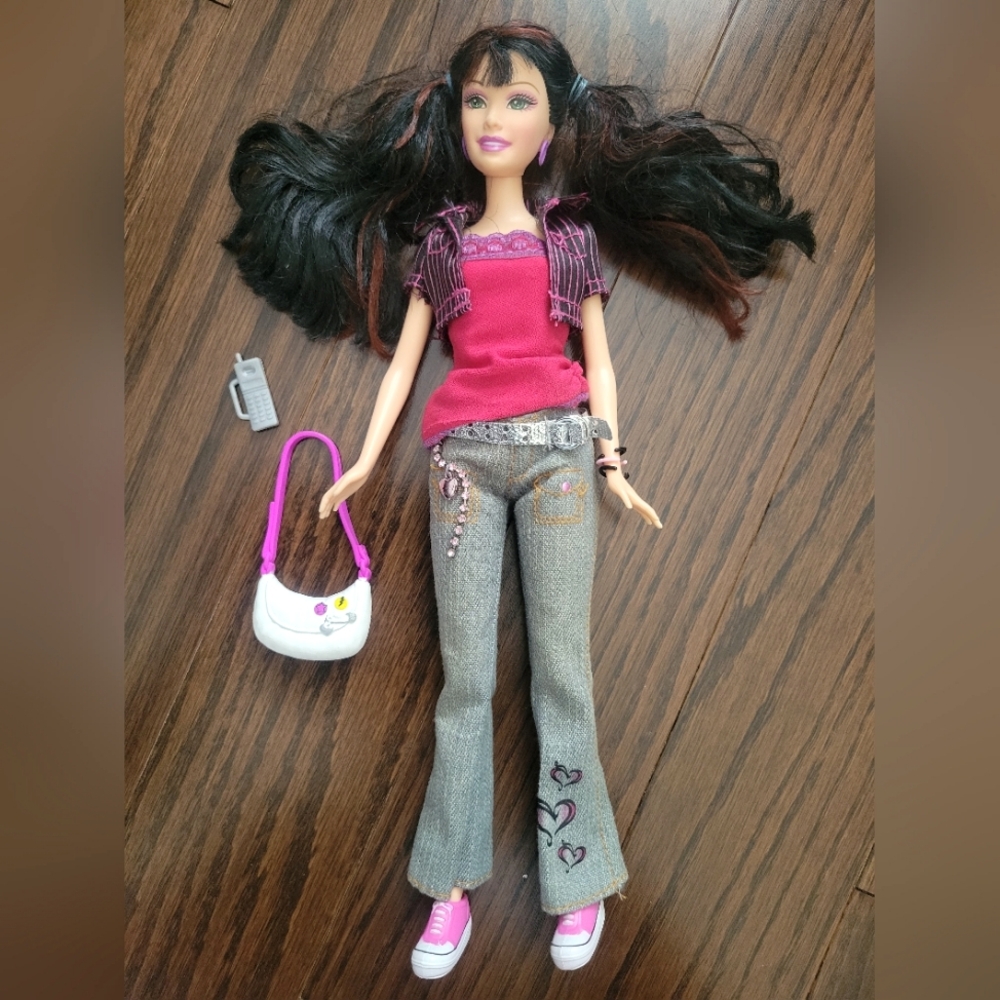 2005 Barbie Diaries Courtney Doll